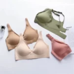 Seamless-Ladies-Underwear-V-neck-No-Steel-Ring-Small-Chest-Gathered-Adjustable-Small-Comfortable-Thin-Top